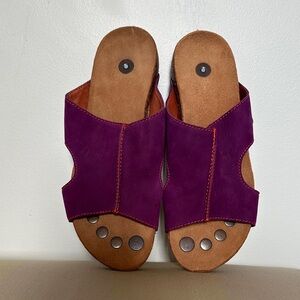 Juil Purple Women's Leather Sandals size 7